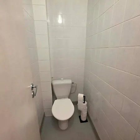P102 Near Center Close To Kitsekyla Station And A Le Coq Arena *